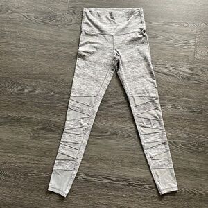 Sz14 Ivivva by Lululemon Grey tech mesh High Rise Leggings EUC